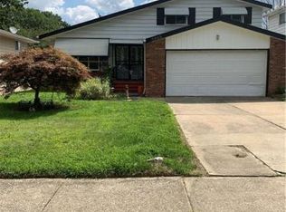 5595 Thomas St, Maple Heights, OH