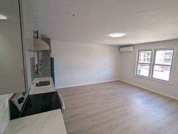 5th image of 60-47 Woodhaven Blvd #3
