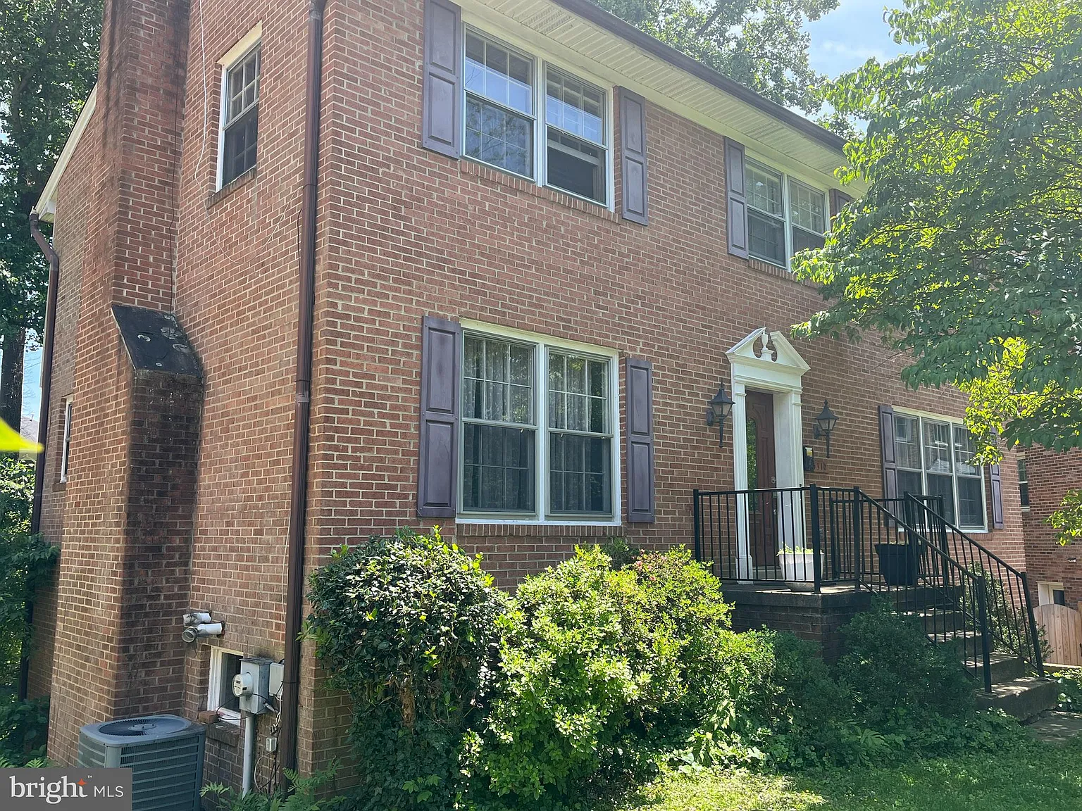 6 bed, 3.5 bath, 2644 sqft, $6,250 — Photo 2