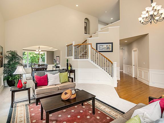 2nd image of 27615 SE 28th Pl