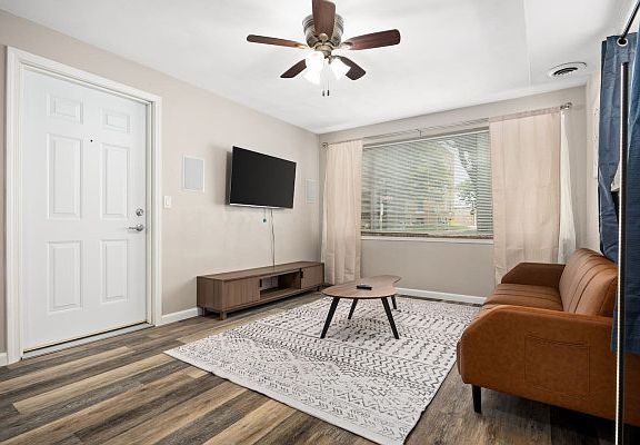 5th image of 1029 N University St APT 1A