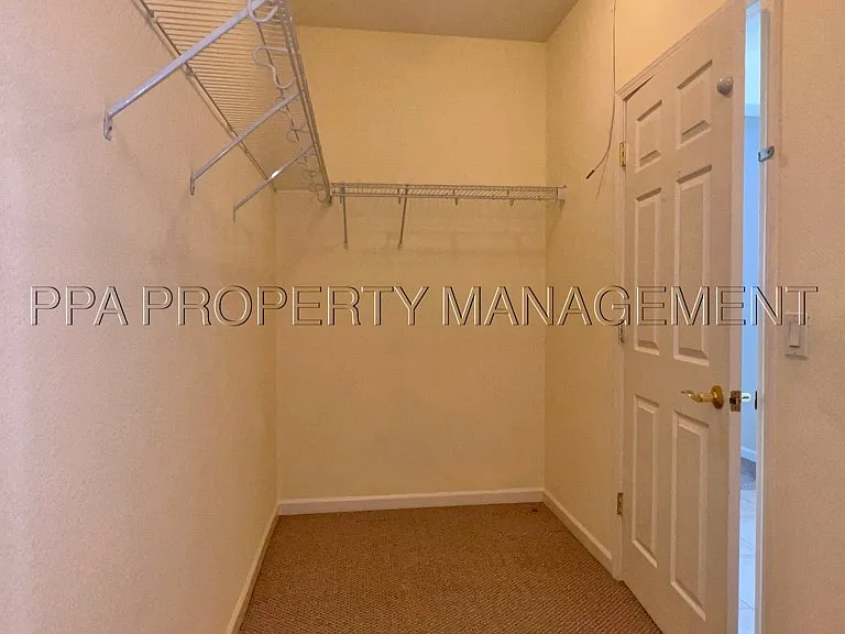 132 Shea Ct — Photo 30