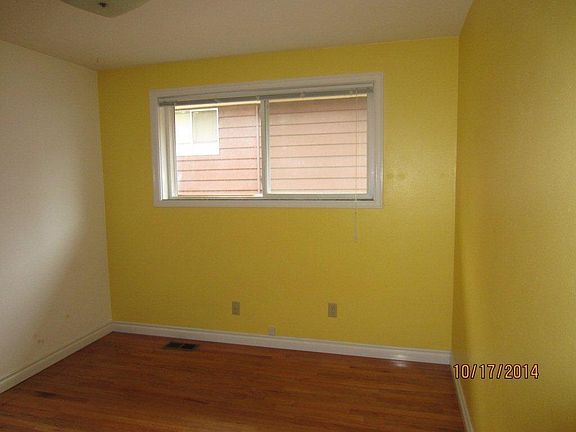 5th image of 14060 Sunnyside Ave N