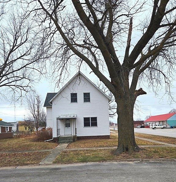 1st image of 404 Cass St