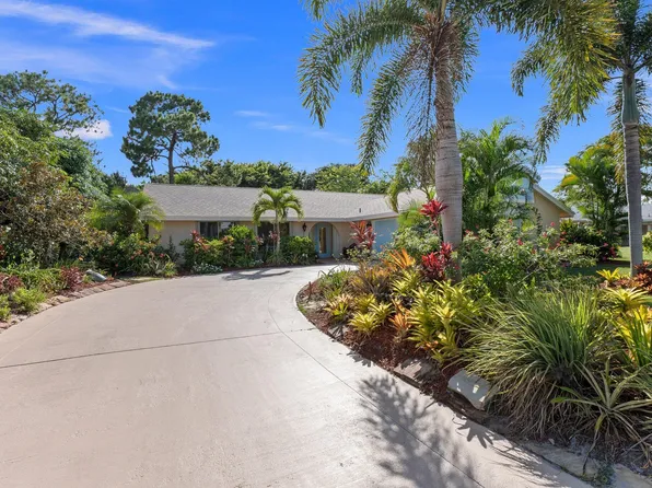 2622 SE Gowin Drive, Port St Lucie, FL 34952