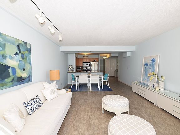 2nd image of 170 W Broadway APT 8PHE