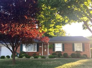 10002 Stonestreet Rd, Louisville, KY 40272