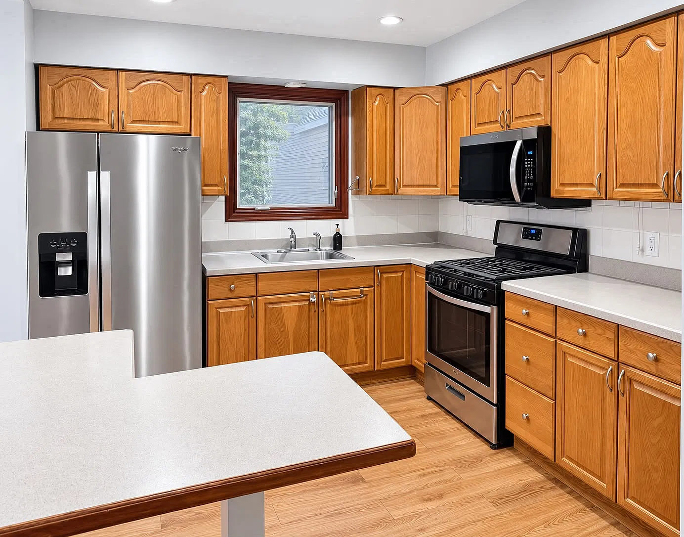 3 bed, $2,500 — Photo 3