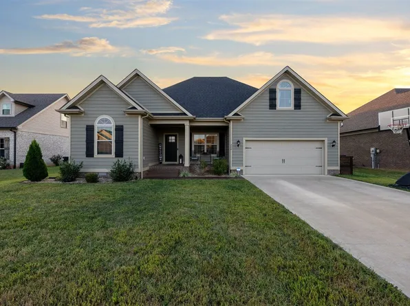 744 Heritage Preserve Ln, Bowling Green, KY 42104