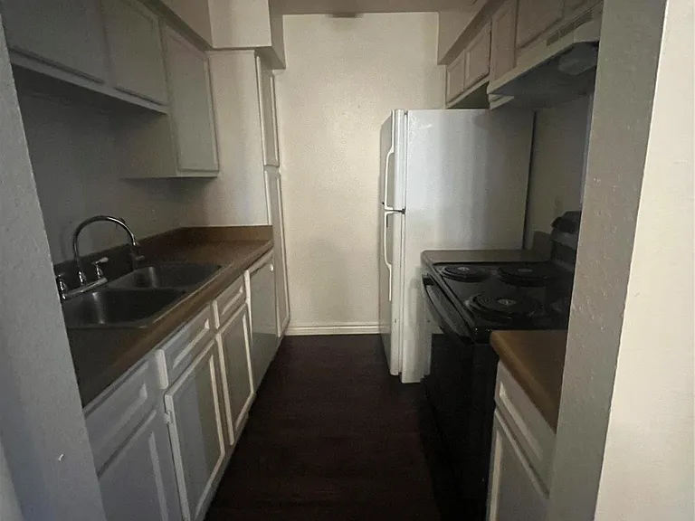 8529 Hearth Dr #34 — Photo 11