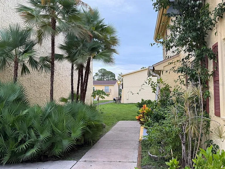 7501 Gallineta Ct — Photo 35