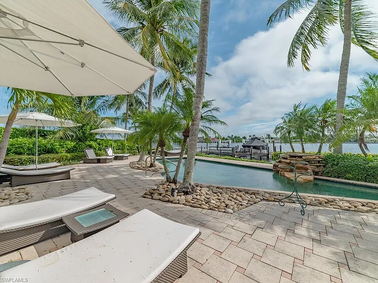883 Galleon Dr — Photo 40