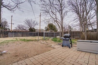 3rd image of 3208 33rd St