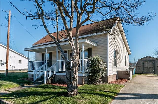 1st image of 108 Chronicle St