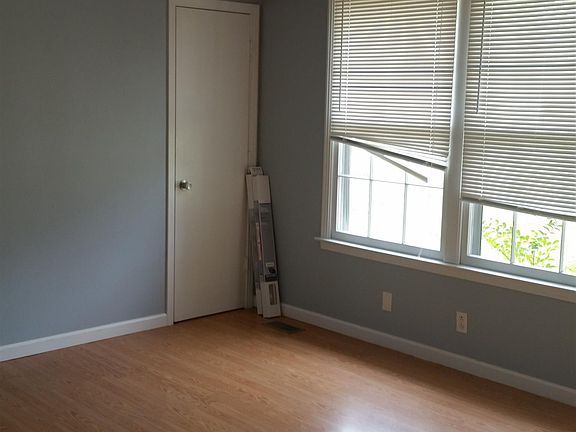 5th image of 395 Lillie Belle Ln