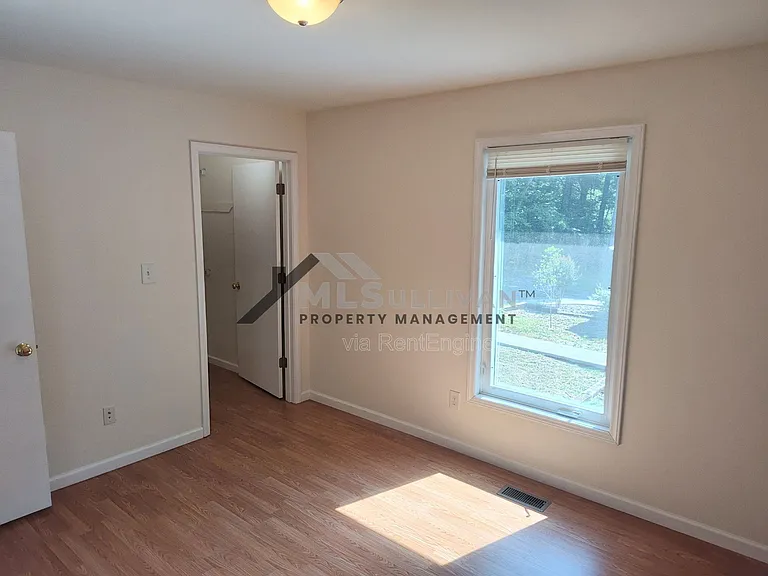 308 Lakeshore Dr — Photo 11