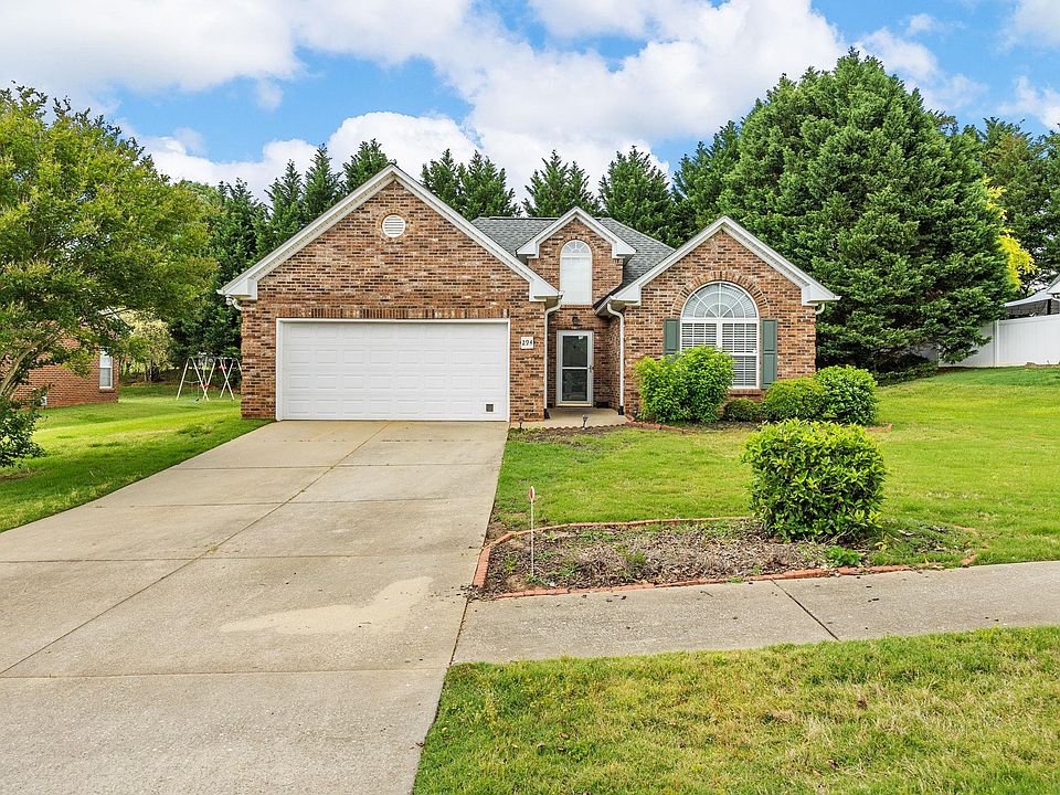 1st image of 294 Glen Crest Dr