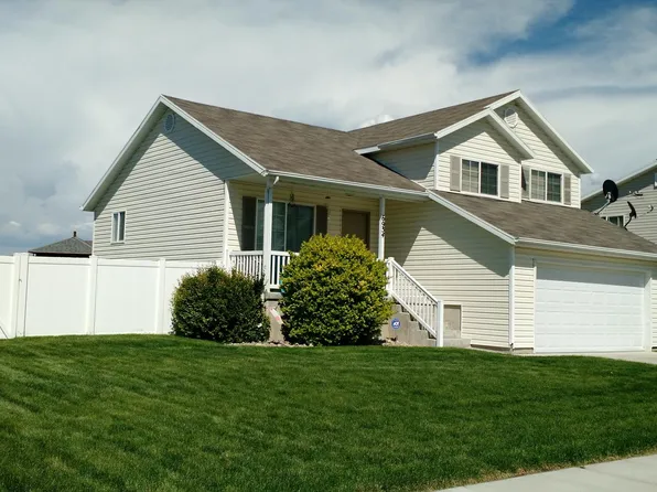 6954 W Rooster Tail Rd, West Valley City, UT 84128