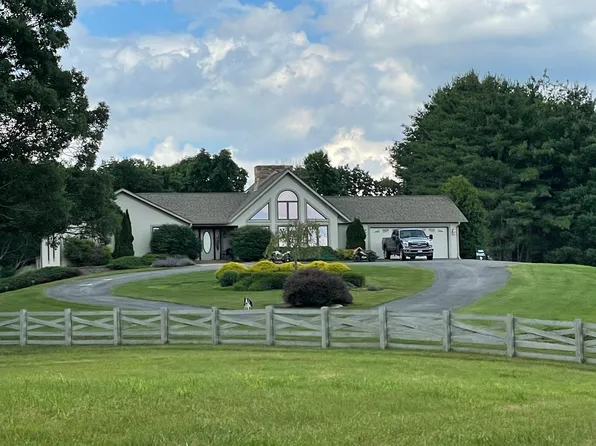 3368 Bethlehem Church Rd NE, Floyd, VA 24091