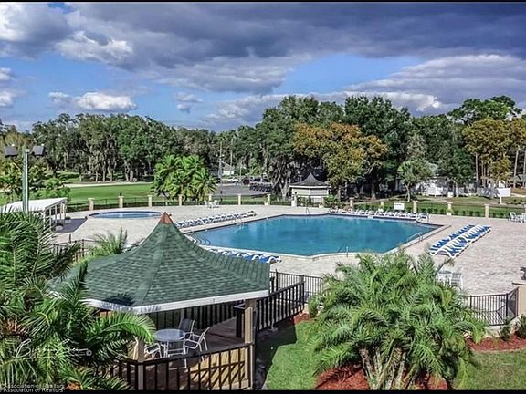 4th image of 7063 Strafford Oaks Dr