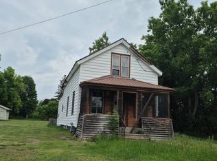 6 Desmond St, North Lawrence, NY 12967
