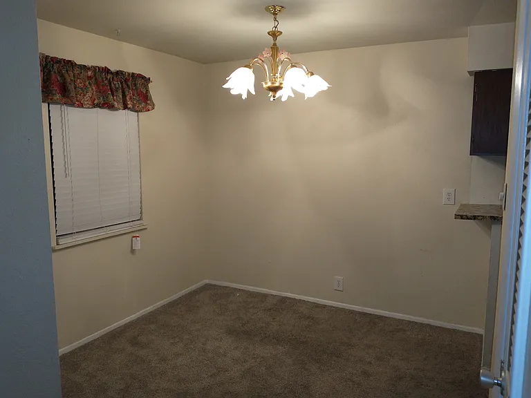 dining area attached to kitchen