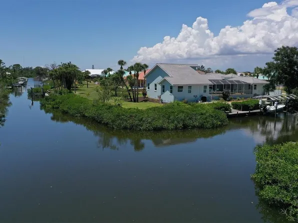 4652 Arlington Dr, Placida, FL 33946