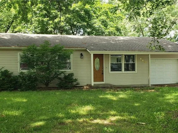 306 Morningside Dr, Richmond, MO 64085