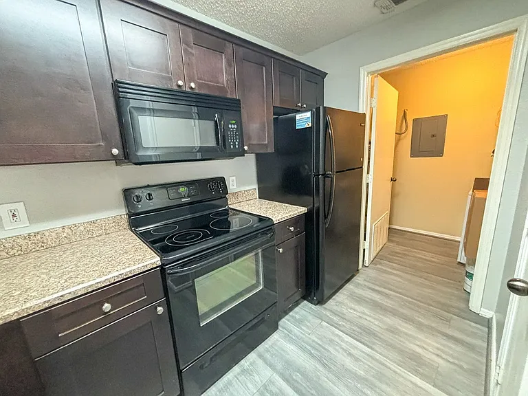 3705 SW 27th St #317 — Photo 9