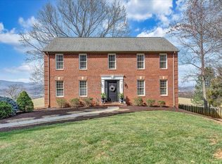 286 Jonathan Rd, Roanoke, VA 24019