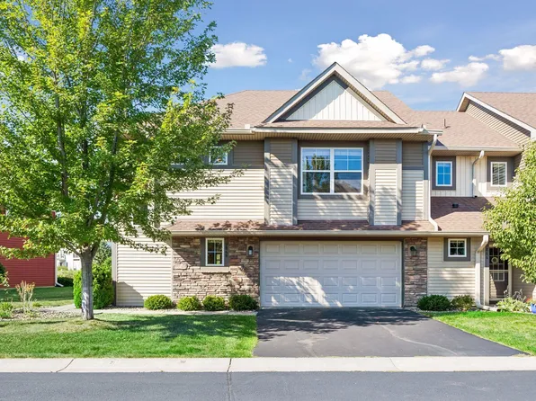 9868 5th Street Ln N, Lake Elmo, MN 55042