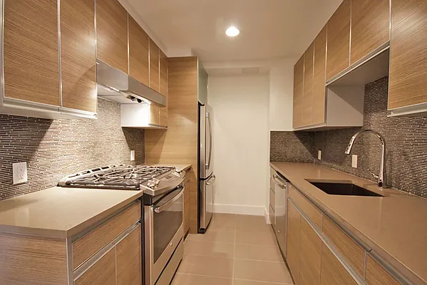 Rented by MOTION New York | media 12