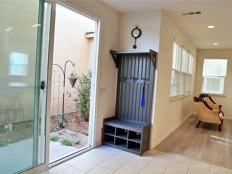 10519 Wilding Dr — Photo 7