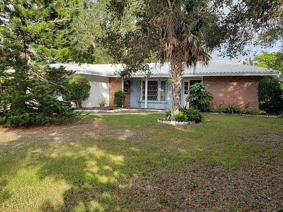 2nd image of 2411 Breakwater Cir