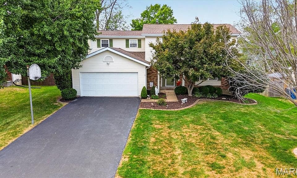 1st image of 5 Cloverhill Ct