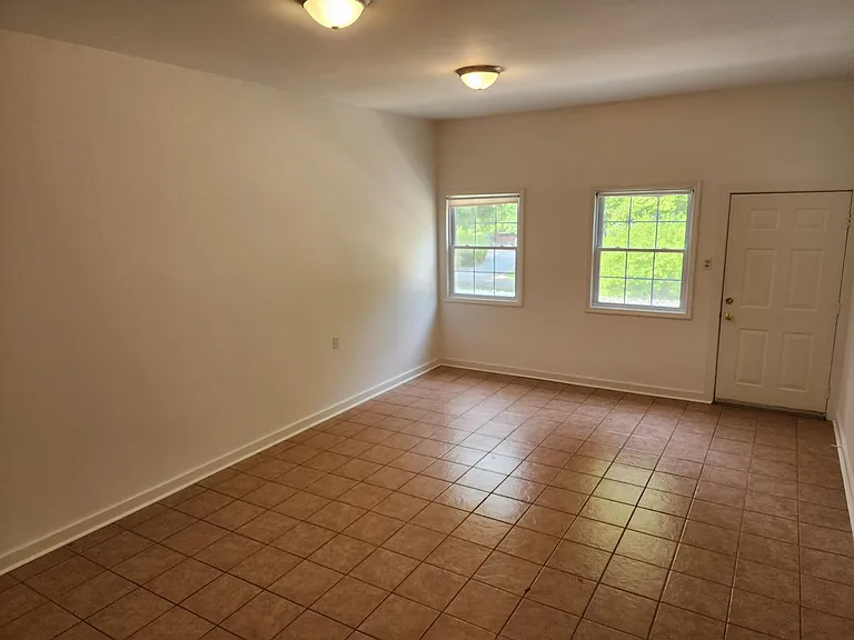 1407 Dispatch Rd — Photo 8