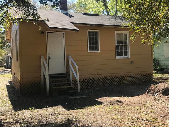 2nd image of 1311 W 32nd St