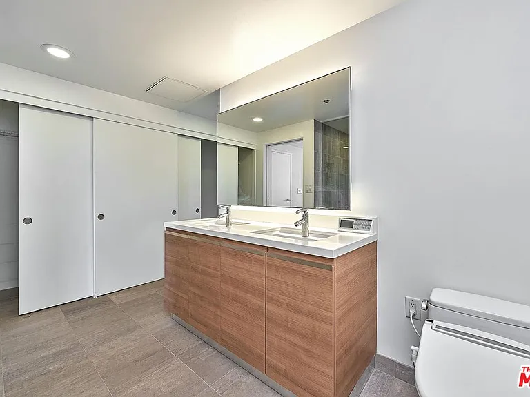 3785 Wilshire Blvd #2008 — Photo 26