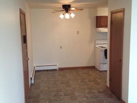 3rd image of 801 10th Ave N #10