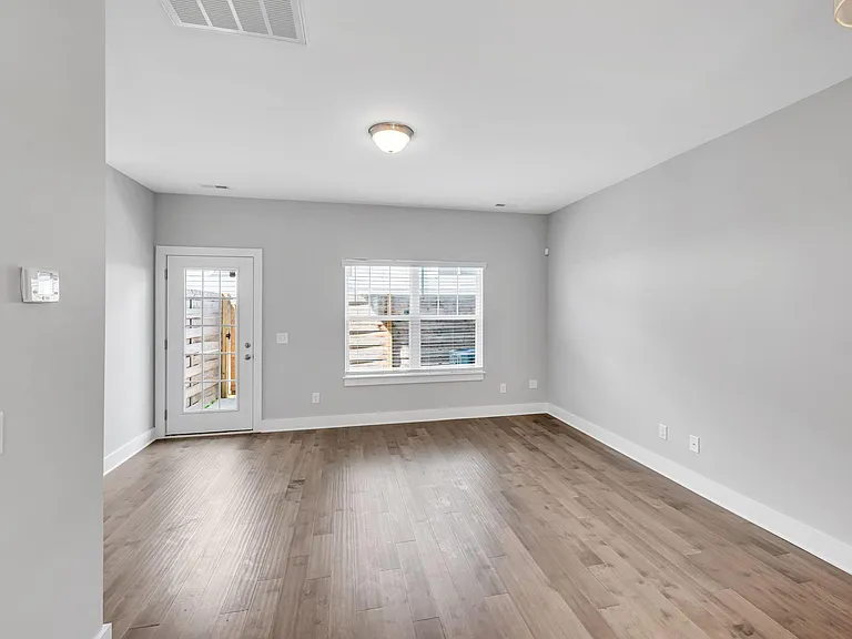 Robinsons Rowhouse Townhomes — Photo 31