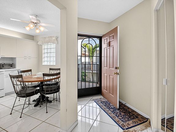 5th image of 5099 Splendido Court #X