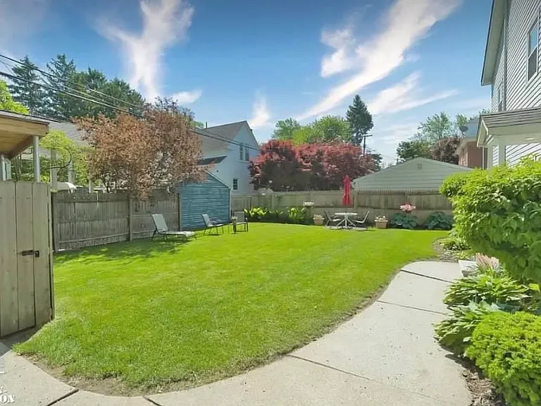 342 Rivard Blvd #2 — Photo 6