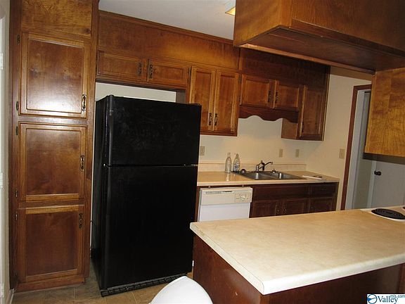 3rd image of 13909 Wyandotte Dr SW