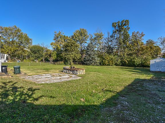 5th image of 10025 Meadowfield Ln