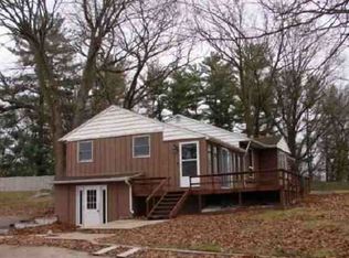 128 N Lake Cicott Dr, Logansport, IN