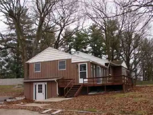 128 N Lake Cicott Dr, Logansport, IN 46947