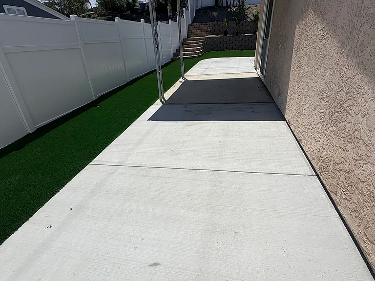 Side yard, master bed patio