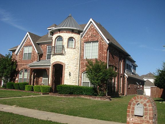 3rd image of 304 Crystal Lake Dr