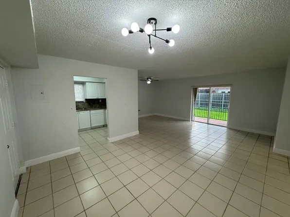 5701 W 25th Ct APT 104, Hialeah, FL 33016
