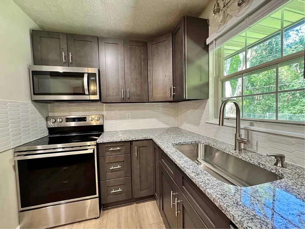 Recently Renovated Home with Character in Indianapolis for Rent — Photo 2